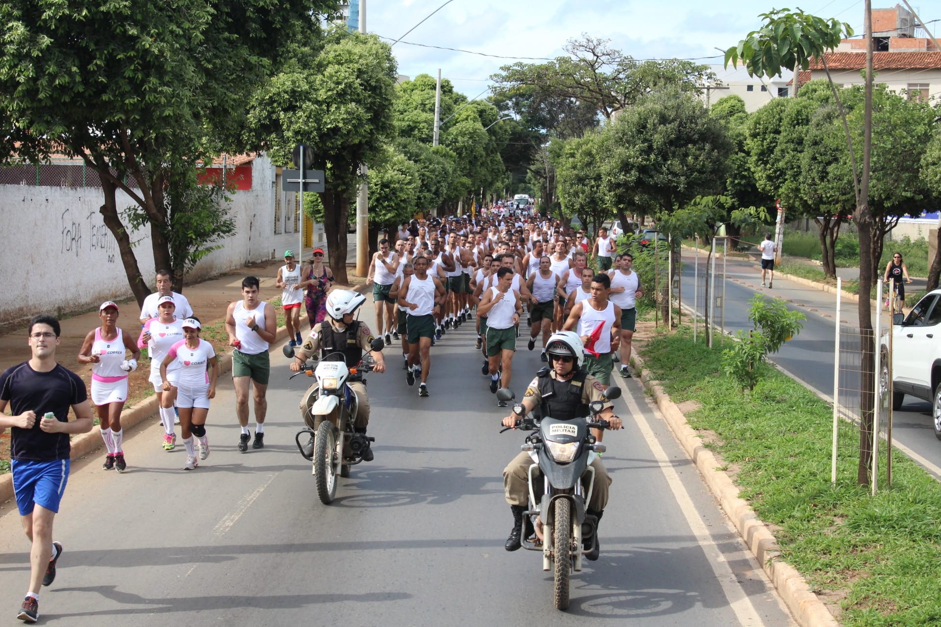 Montes Claros - Exército promove corrida da Paz em Montes Claros