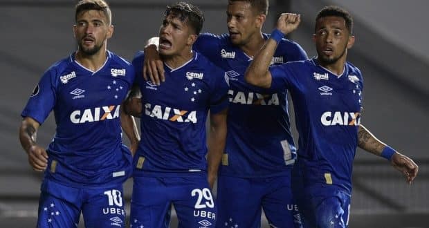 Racing derrotou o Cruzeiro por 4 a 2
