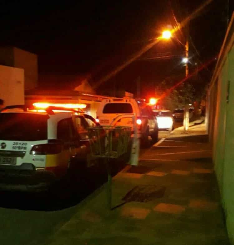Montes Claros - Sobrinho mata tio a facadas na Vila Antônio Narciso