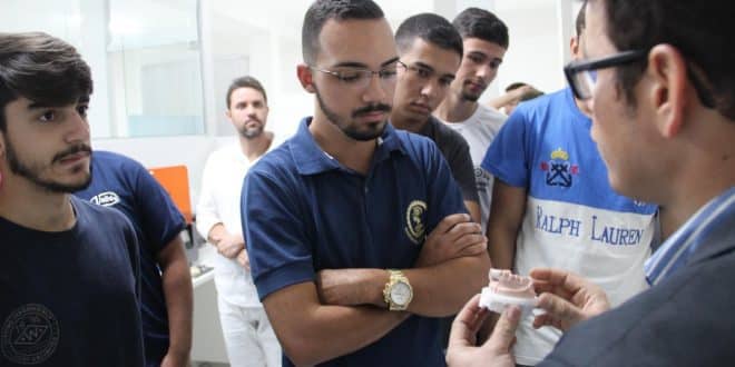 Montes Claros - Workshop gratuito reúne profissionais da odontologia em Montes Claros
