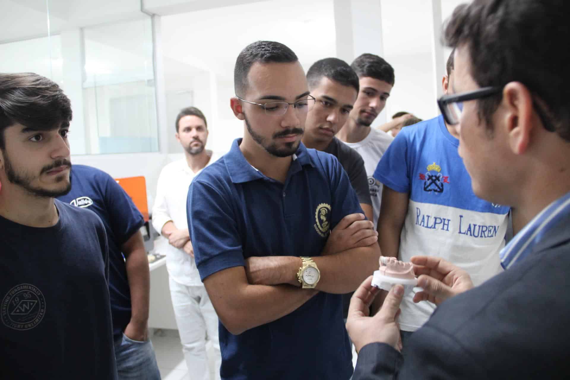 Montes Claros - Workshop gratuito reúne profissionais da odontologia em Montes Claros