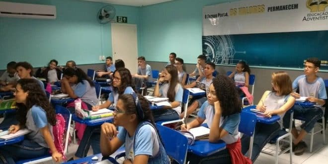 Montes Claros - Instituição de ensino abraça projeto social "TÚLIO PRESENTE"