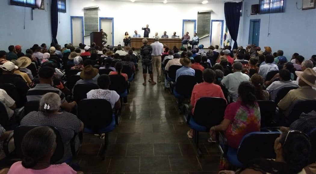 Entrega de crédito em Montalvânia. Durante os dois mandatos, a ação parlamentar do deputado Zé Silva garantiu o investimento de cerca de R$ 246 milhões, beneficiando diretamente os agricultores familiares do Norte de Minas.