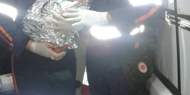 Bebê nasce dentro de ambulância do SAMU no Norte de Minas