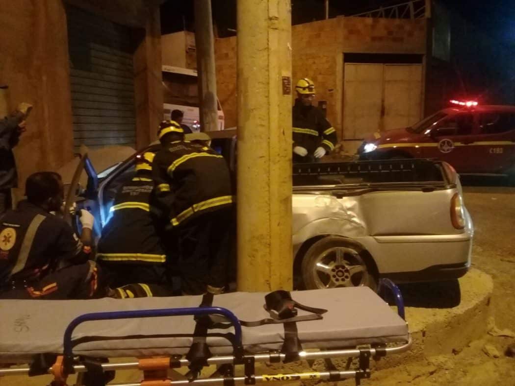 Acidente de trânsito na avenida Antônio Lafetá Rebelo, em Montes Claros