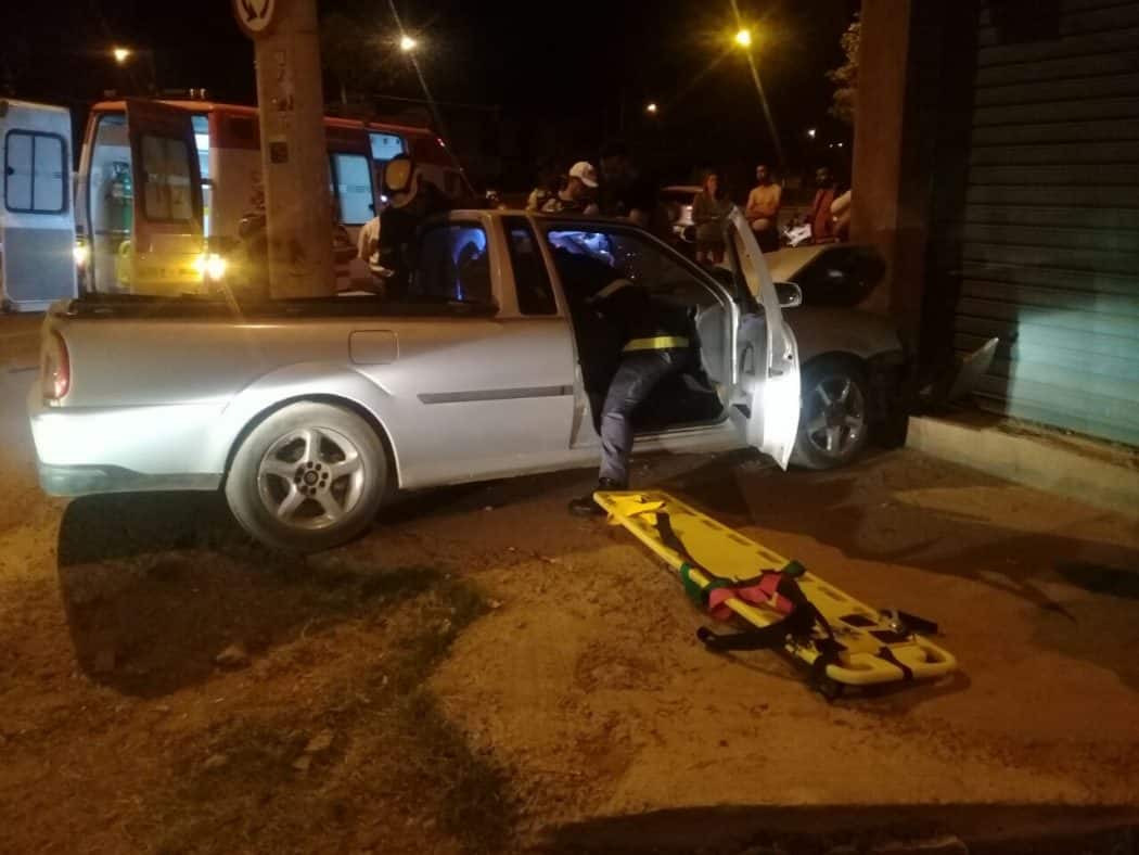 Acidente de trânsito na avenida Antônio Lafetá Rebelo, em Montes Claros - Foto: CBMMG/Divulgação