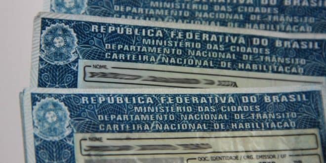 Exigência de curso para renovar CNH é revogada