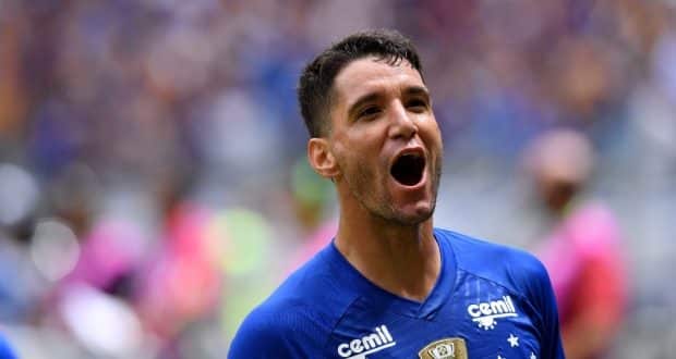 Thiago Neves marcou os dois gols da nova vitória do Cruzeiro sobre o Tupi