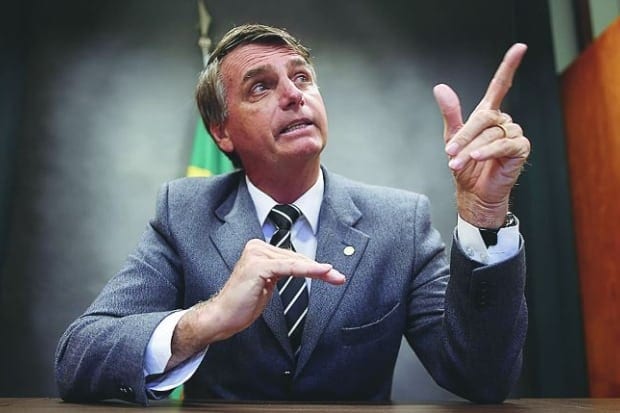 Bolsonaro projeta criar a 'bancada da metralhadora'