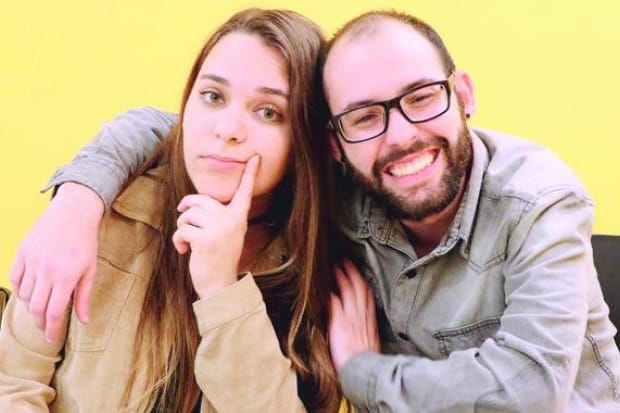 YouTube. Flávia Lima e Bruno Straforini lideram o canal É Libras, que trata de comportamento para a comunidade surda