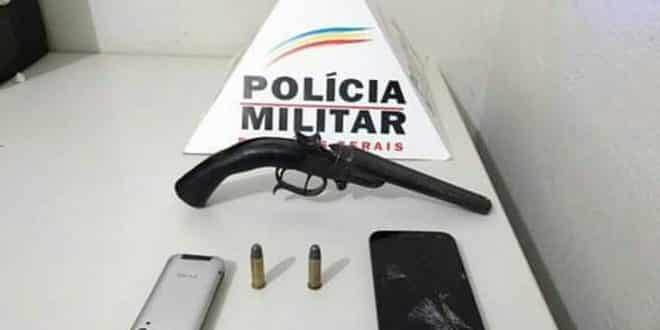 Norte de Minas - Dois são presos após roubar moto e celular em Jaíba