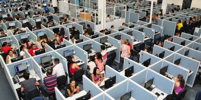 Empresa de telemarketing gera mais de 300 novos empregos em Montes Claros