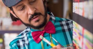 O artista plástico Walles Mota