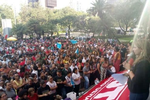 Categoria está em greve desde o dia 8 de março