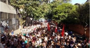 A paralisação foi encerrada, mas com a manutenção do estado de greve