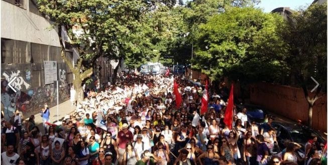A paralisação foi encerrada, mas com a manutenção do estado de greve