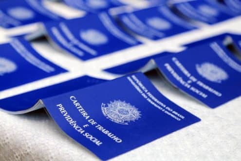 Taxa de desemprego sobe para 13,1%, diz pesquisa do IBGE