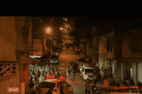 O crime ocorreu por volta das 23h na Rua Edson de Queiroz, no limite com a cidade de Santo André
