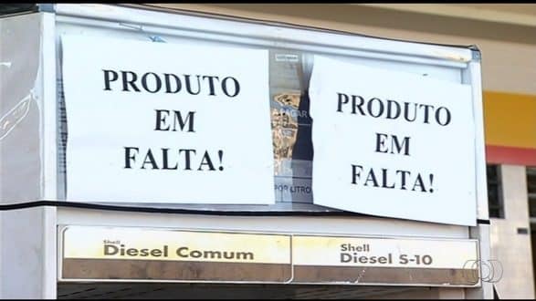 Três postos de combustíveis são abastecidos em Montes Claros
