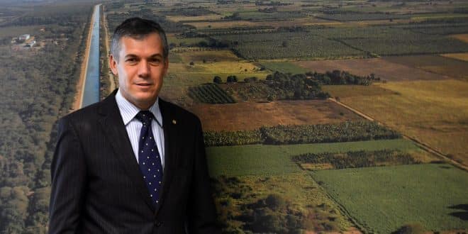 Fórum será construído em terreno cuja doação foi viabilizada através da ação parlamentar do deputado federal Zé Silva, em 2014, quando este era secretário de Estado de Agricultura de Minas Gerais.
