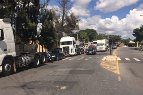 Manifestações de apoio aos caminhoneiros se espalham por Minas Gerais