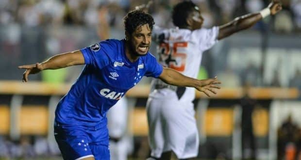 Libertadores - Cruzeiro massacra o Vasco e coloca um pé nas oitavas da Libertadores