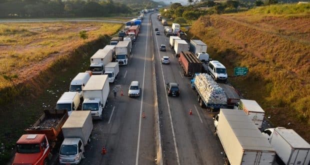 Entidade repudia o acordo anunciado na quinta pelo governo com outras entidades