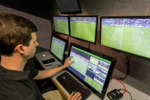 Árbitro de vídeo será utilizado em todas as partidas da Copa do Mundo na Rússia.