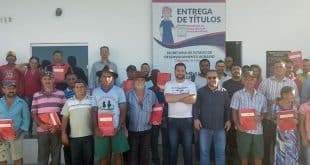 Além da garantia da posse da terra, o beneficiário passa a ter a possibilidade de acesso a várias linhas de crédito e de financiamento
