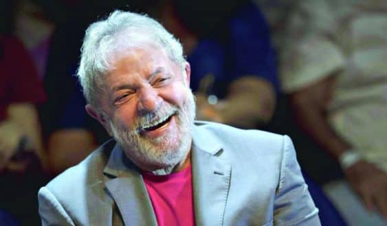 Lula dará pitacos sobre o mundial no programa de Zé Trajano