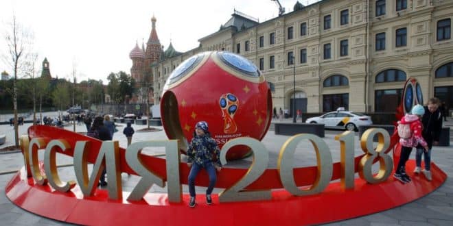 O Brasil é o terceiro país que mais comprou ingressos para o Mundial. Cerca de 66 mil bilhetes foram vendidos para residentes no País