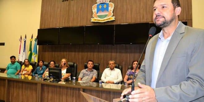 Cláudio Prates, presidente da Câmara Municipal de Montes Claros, pode assumir na Assembleia.