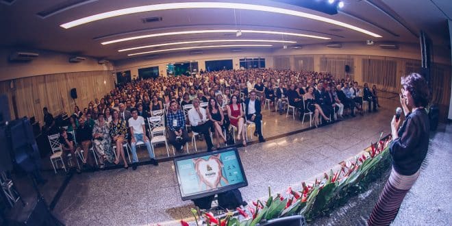 Associação Presente o 2° Congresso Nacional de Oncologia em Montes Claros