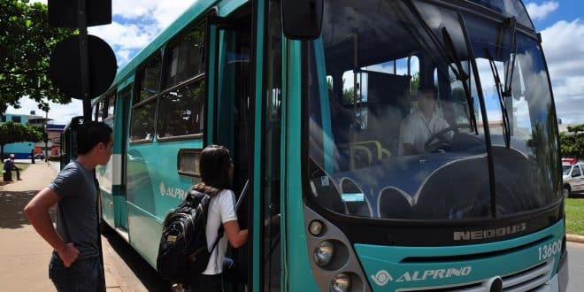 Recadastramento do Meio Passe Estudantil em Montes Claros