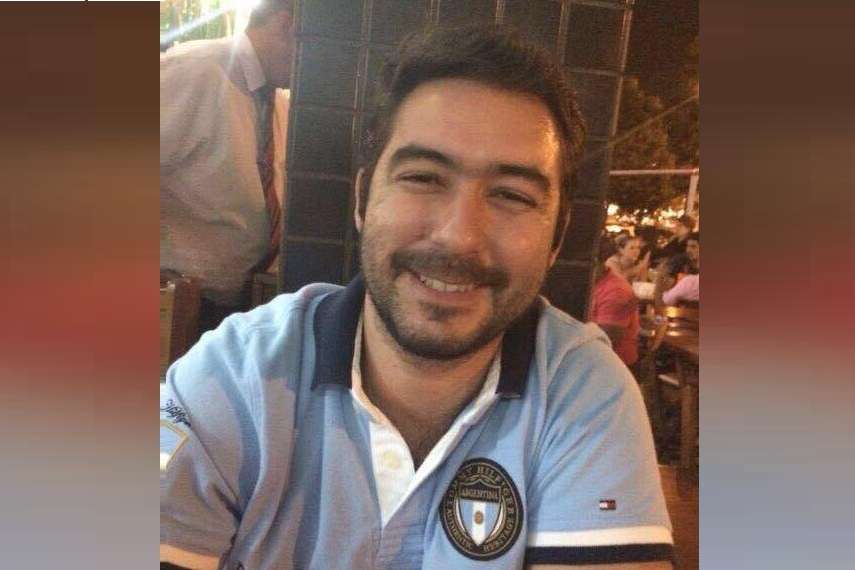 Proprietário de uma clínica de odontologia, Hamilton era amante de esportes