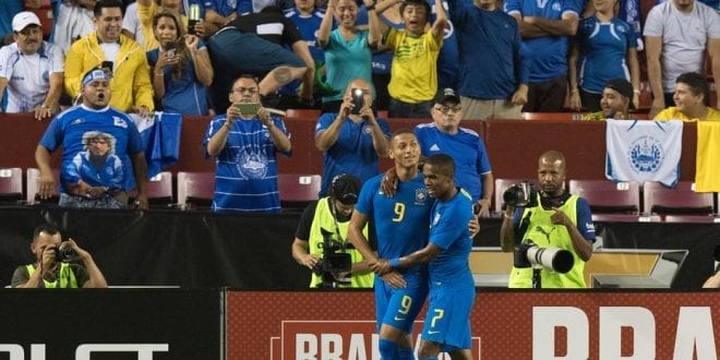 Seleção brasileira goleia El Salvador por 5 a 0 em amistoso