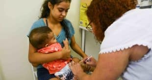 Embora a meta nacional tenha sido superada, os dados mostram que pelo menos meio milhão de crianças não foram atingidas
