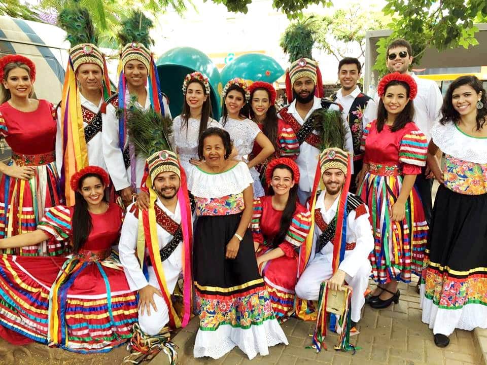 Grupo Folclórico Banzé recebe homenagem da Assembleia de Minas