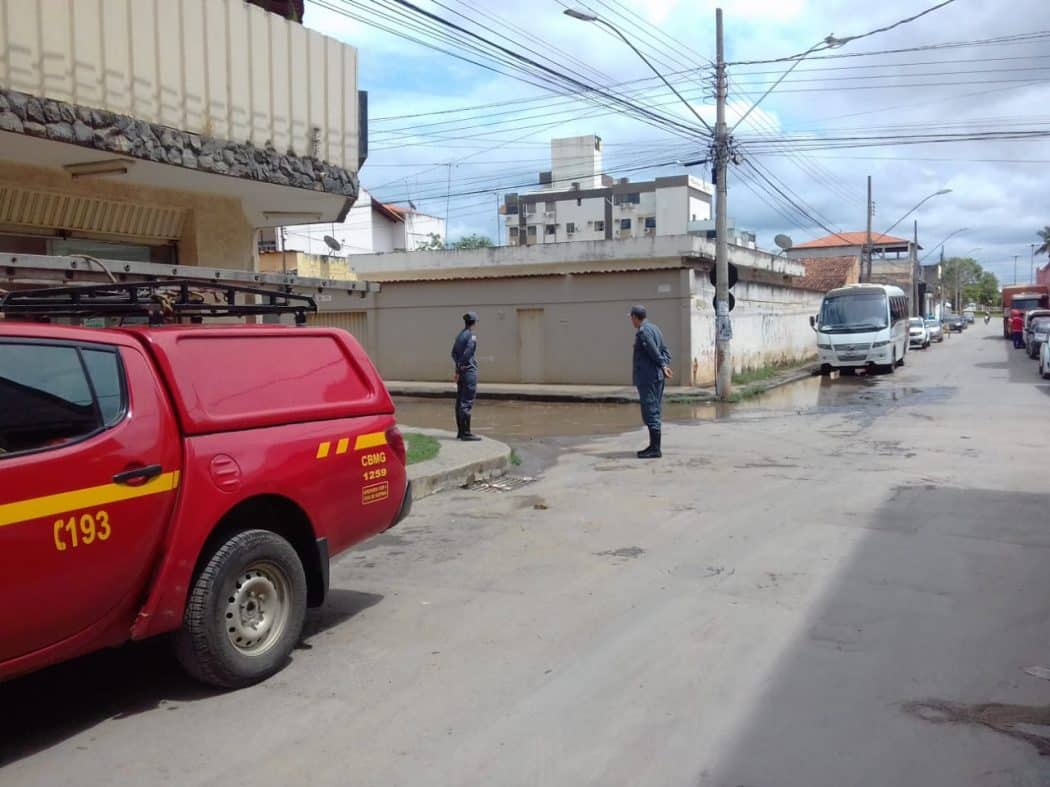 Bombeiros realizam vistoria em áreas de risco de inundação em Montes Claros