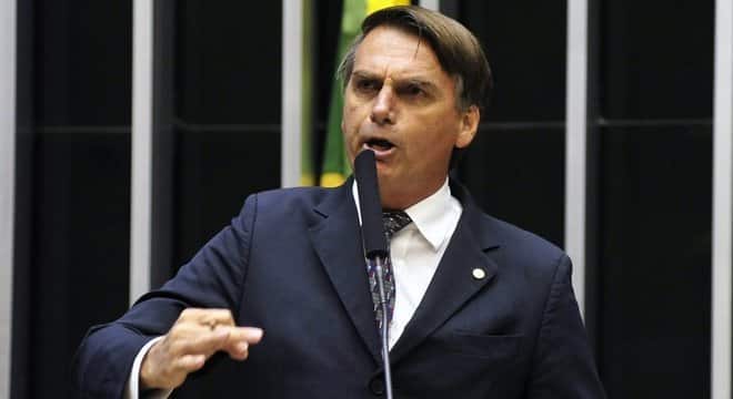 Bolsonaro terá direito a uma equipe de até 50 pessoas para a transição