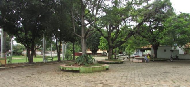 Muro da Praça de Esportes gera polêmica na Câmara Municipal de Montes Claros