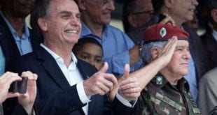 Contas eleitorais de Bolsonaro têm parecer favorável, mas com ressalva