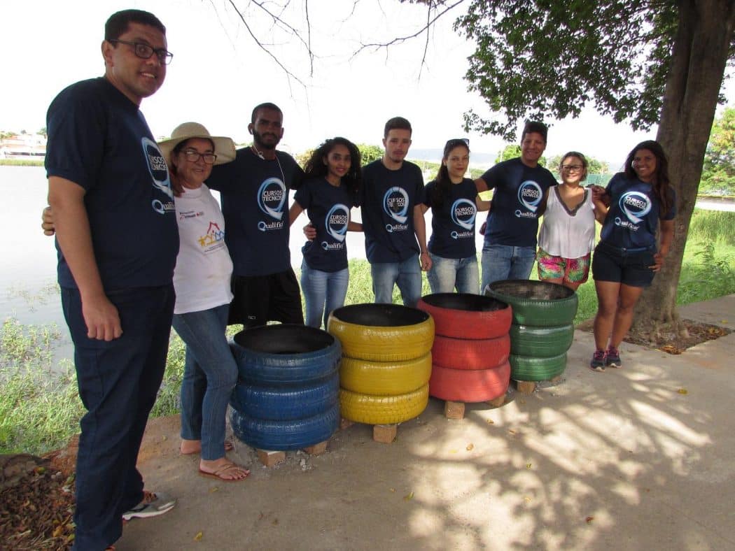 Montes Claros - Lagoa do Interlagos ganha lixeiras ecológicas e arborização