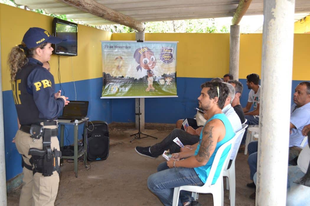 PRF promove blitz de conscientização no Dia Nacional de Combate ao Câncer Infantojuvenil em apoio à Fundação Sara