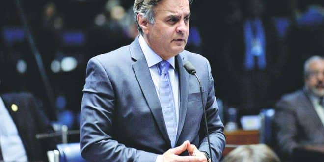 Polícia Federal cumpre mandados em imóveis de Aécio Neves