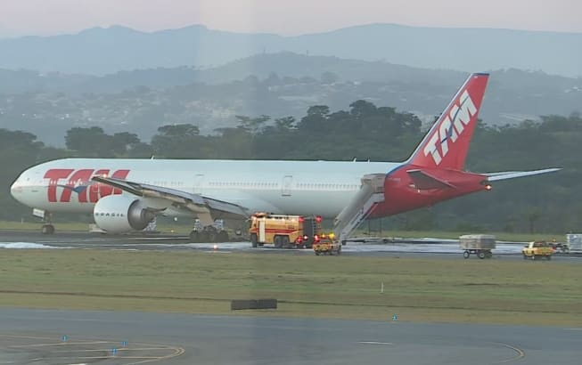 As rodas do boeing 777 foram danificadas no pouso de emergência e terão de ser trocadas