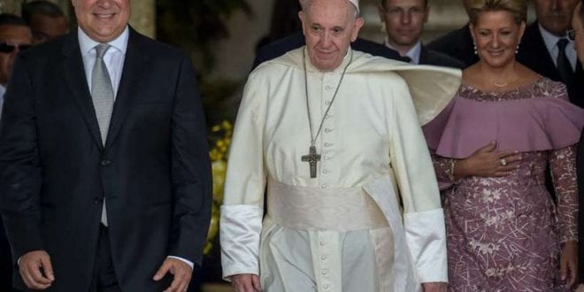 Papa Francisco está em visita ao Panamá, um dos países envolvidos em propinas da Odebrecht