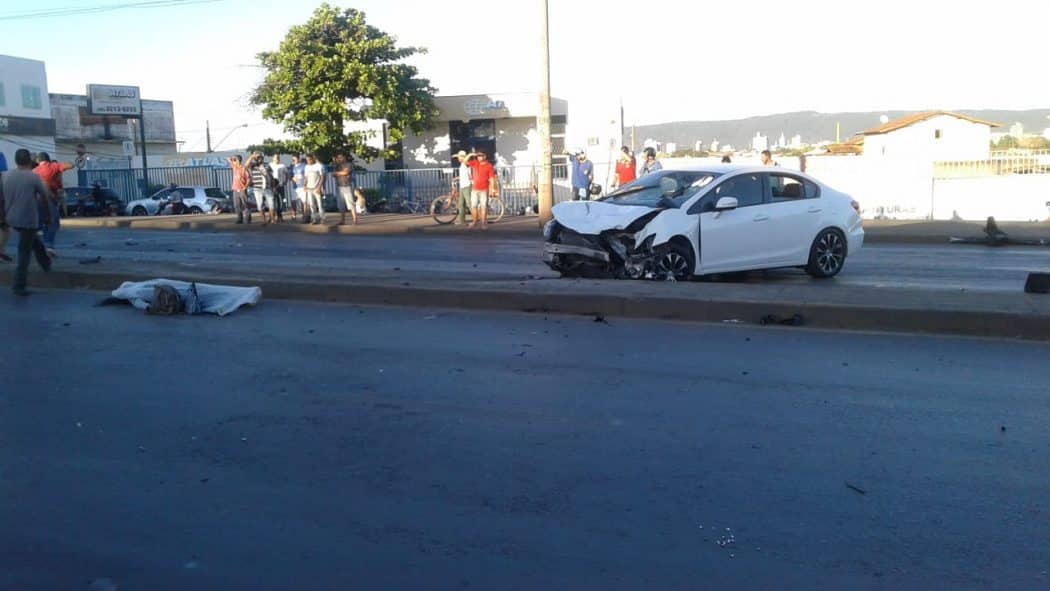 Motorista com sinais de embriaguez bate em carro, foge e mata motociclista na Avenida Deputado Plínio Ribeiro