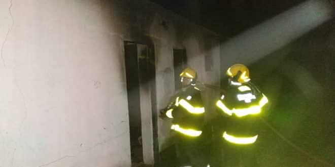 Montes Claros - Incêndio destrói móveis de uma casa no bairro Santo Amaro