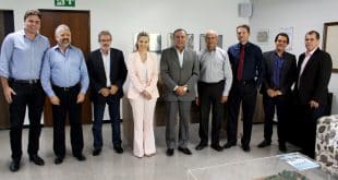 Gestores do Instituto Mário Penna visitam a Santa Casa de Montes Claros